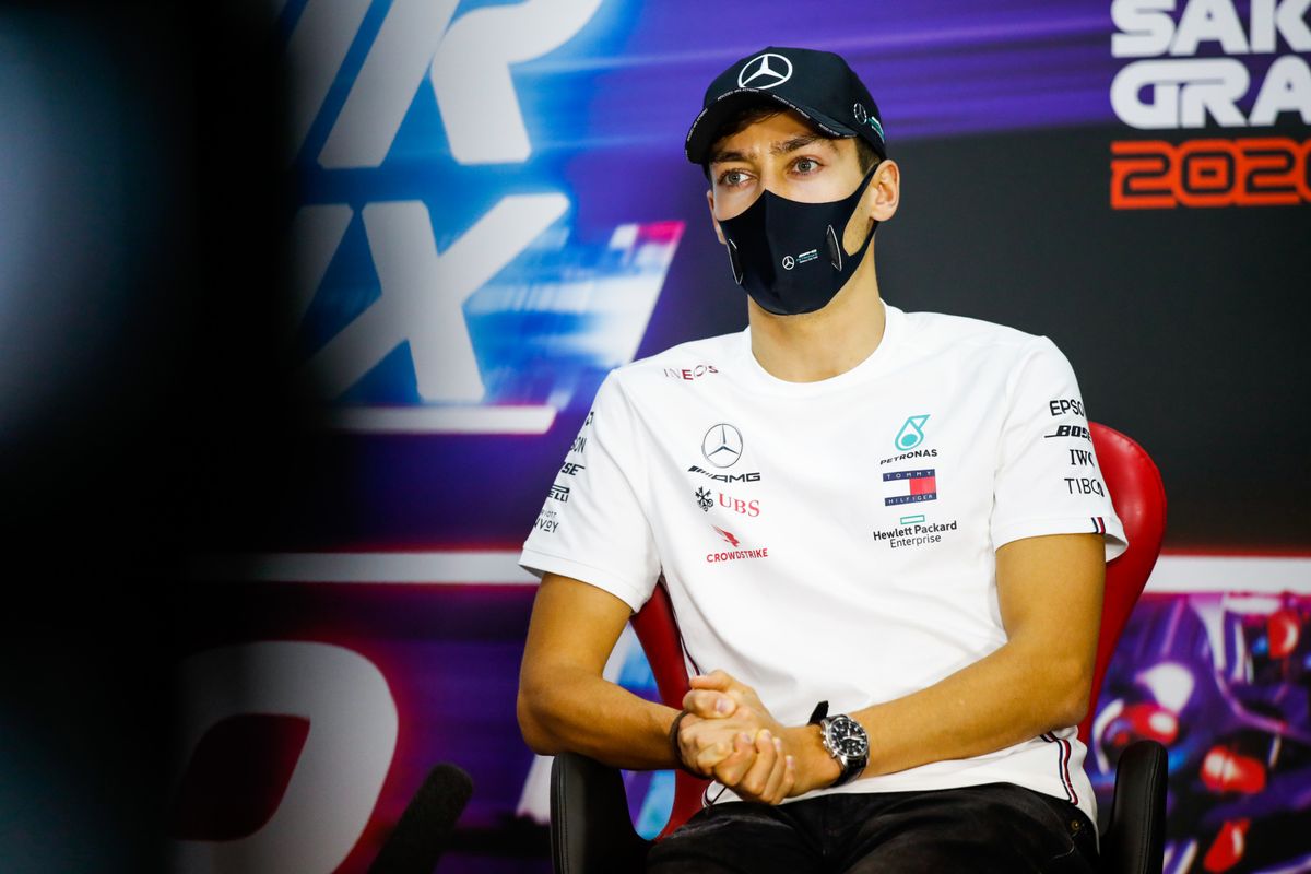 Russell moest zich in Mercedes proppen voor F1-kans: "Ik paste helemaal niet in de auto"