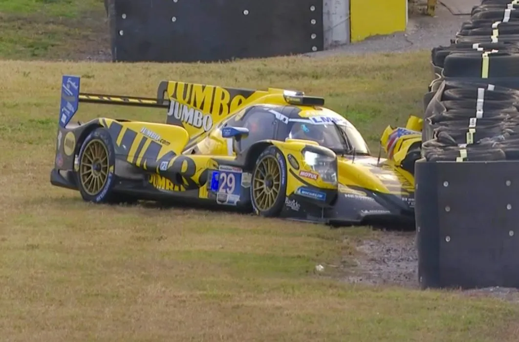 Ochtendupdate uit Daytona: Racing Team Nederland en Veekay vallen uit, Van der Zande vooraan