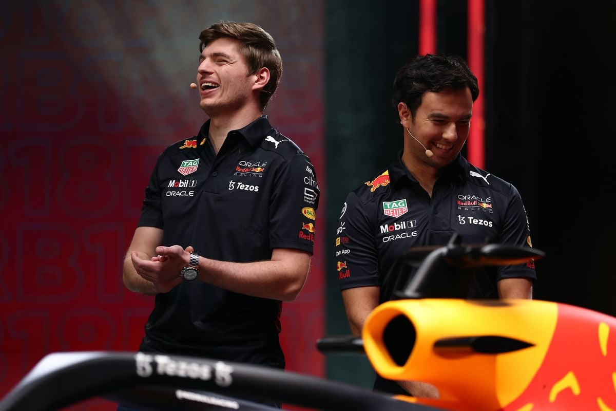 Ondertussen in F1 | Verstappen vindt F1 75-evenement maar niets: 'Ik hoop dat ik die week ziek ben'