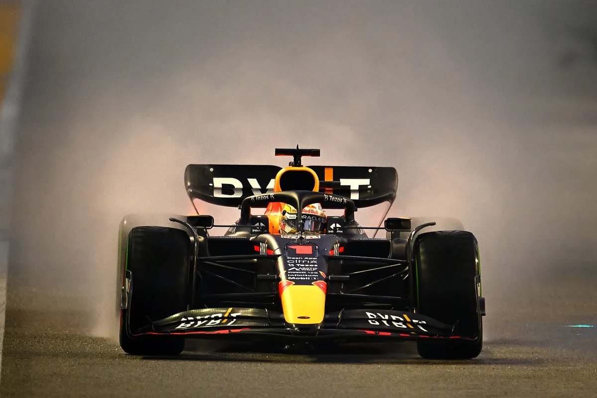 Update IV | Alle seinen in Japan op groen voor Verstappen om wereldtitel binnen te halen (ad)