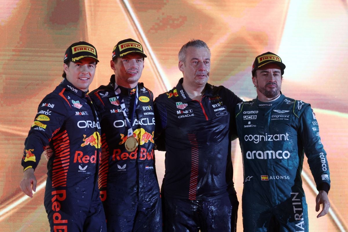 Verstappen en Pérez denken dat 'er overwinningen op tafel liggen voor Aston Martin'