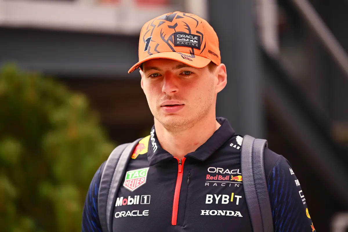 Verstappen aangedaan door overlijden Van 't Hoff: 'Dan denk ik ook meteen even aan mijn familie'