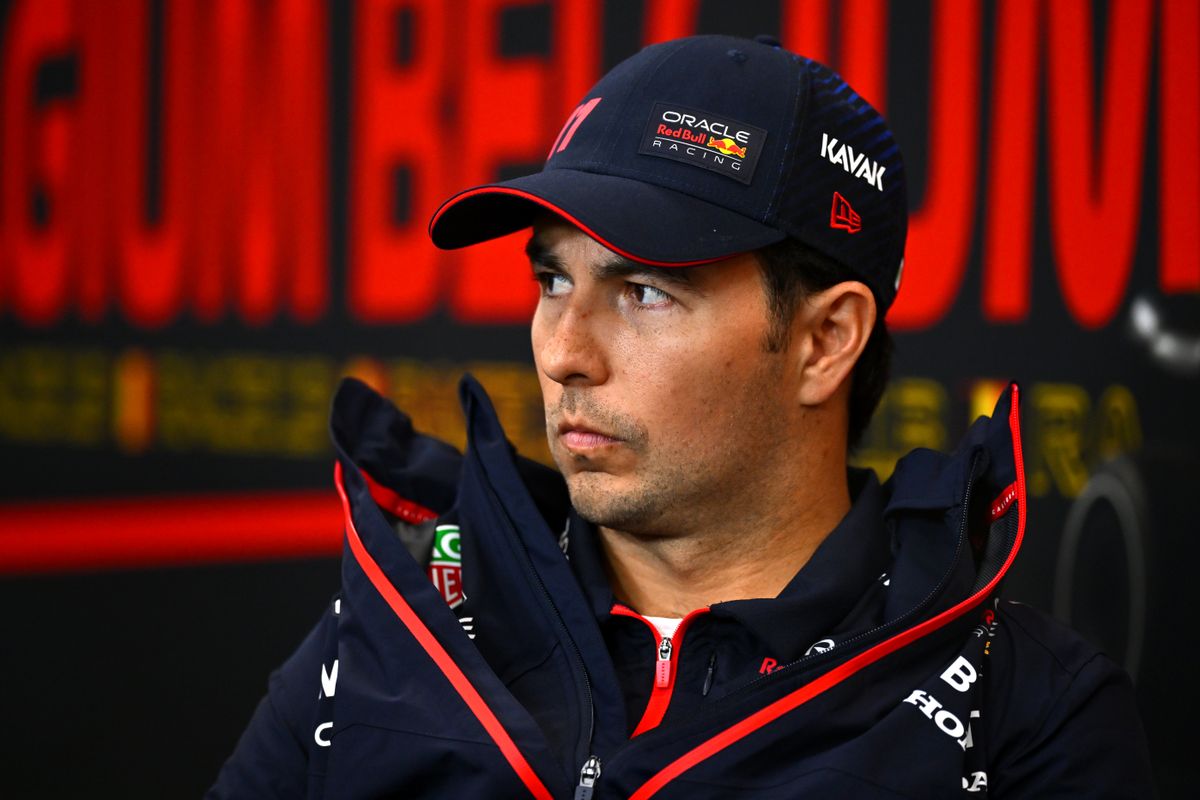 Pérez legt schuld crash bij Hamilton: 'Onderstuurde tegen mijn auto aan'