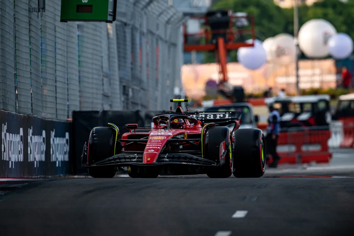 Verslag kwalificatie | Sainz pakt weer pole, drama voor Red Bull-duo met Q2-uitschakeling