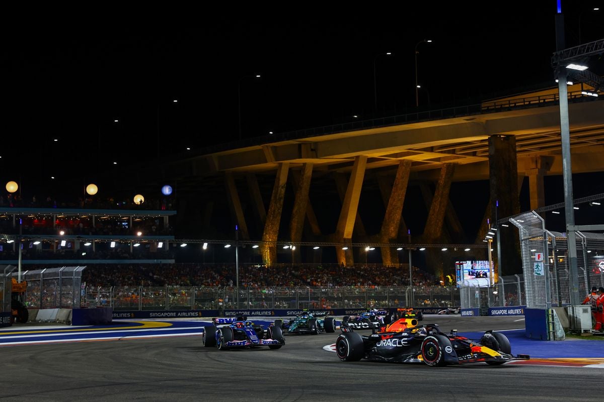 Red Bull is zwak in Singapore, en daar kunnen McLaren en Ferrari van profiteren