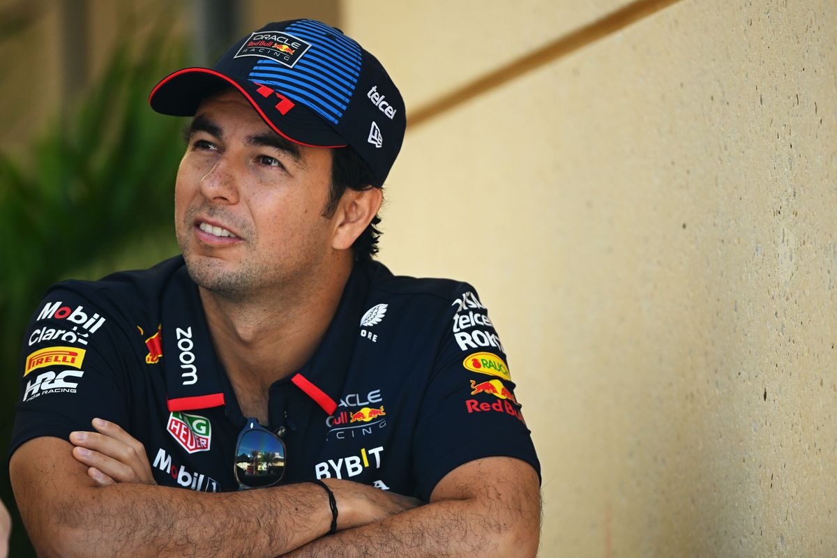 Ondertussen in F1 | Pérez oefent alvast wat inhaalacties