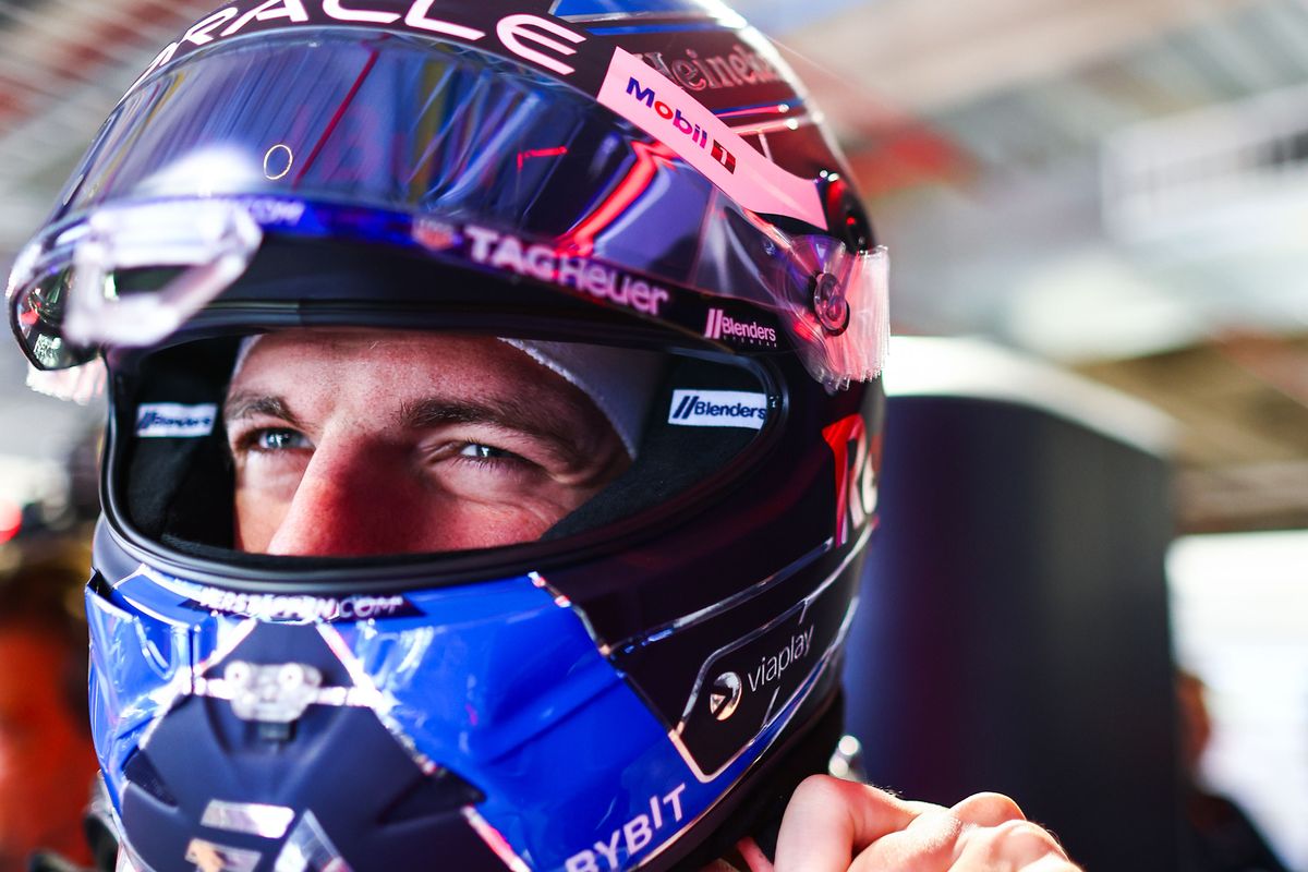 Verslag VT1 | Verstappen schiet na moeizame sessie toch raak, Leclerc de schlemiel in Miami