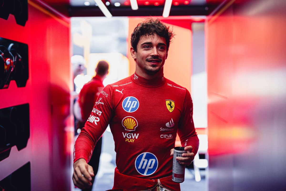 Leclerc erkent moeilijkheden Ferrari: 'Het gaat een beetje alle kanten op'