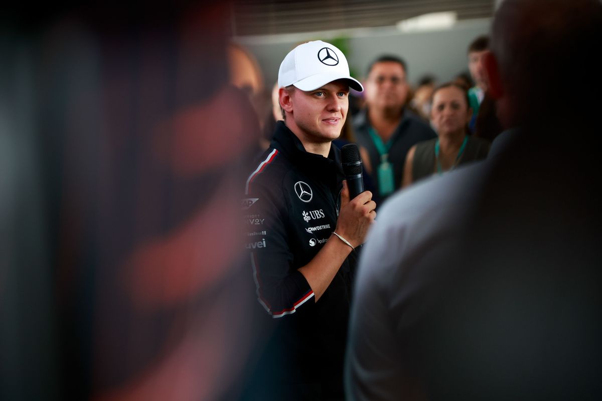 Vertrek Schumacher bij Mercedes maakt weg vrij voor terugkeer van Bottas