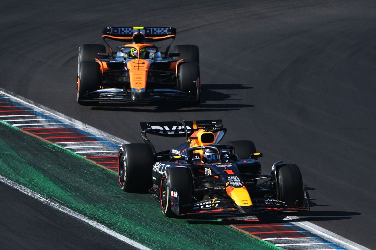 Mol wijst op vergeten element in duel Verstappen-Norris: 'Dat mist Norris hier'