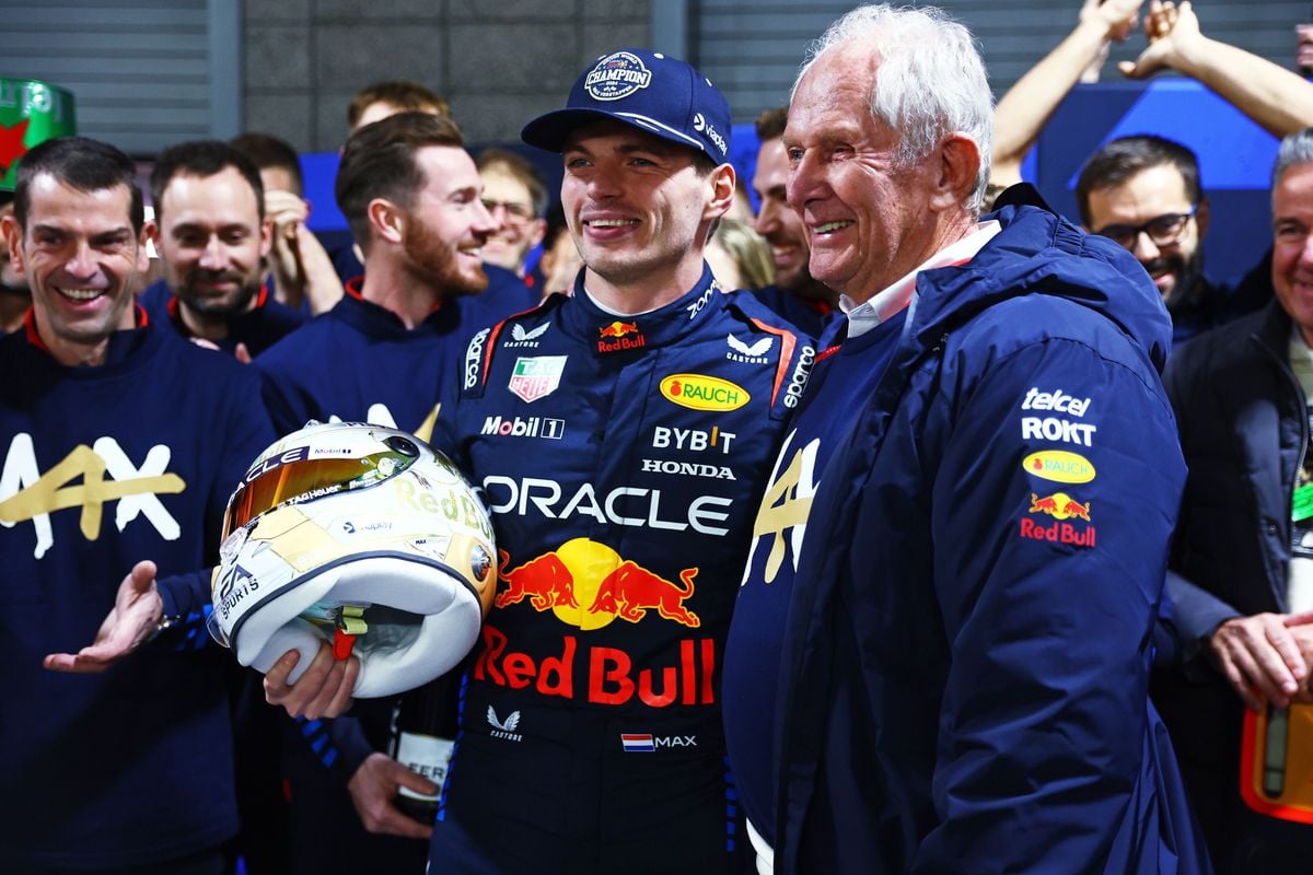 [Foto's] Verstappen met speciale gouden helm, Marko vindt 2024 knapper dan 2021