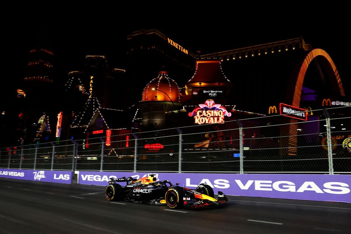 Boordradio's vrijdag GP Las Vegas | Lambiase met schouderklopje: 'Het draait om de racedag, Max'