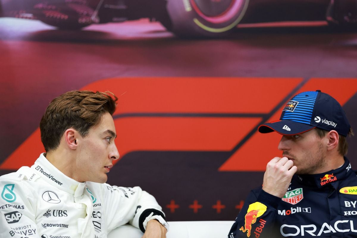 Russell op de vingers getikt na incident met Verstappen: 'Dat moet wel naar redelijkheid gebeuren'