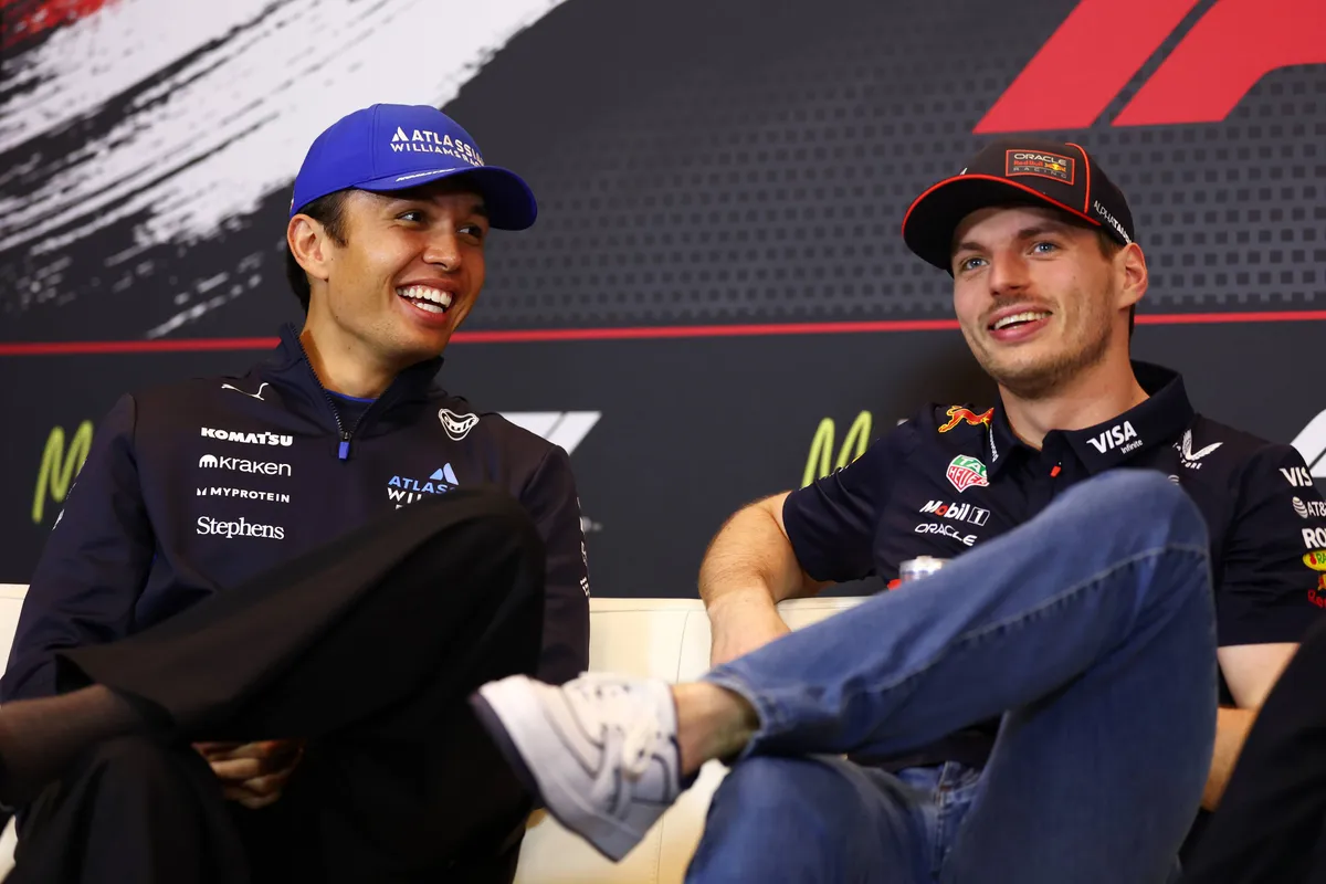 Albon ziet dat alle goede coureurs een eigenschap delen: 'Denk maar aan Verstappen of Alonso'