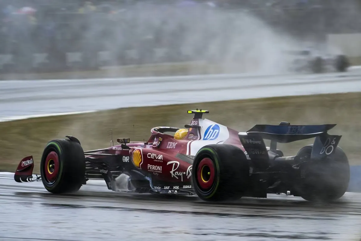 Schmidt legt de vinger op de zere plek: 'Dat is wat Ferrari het meeste pijn doet’