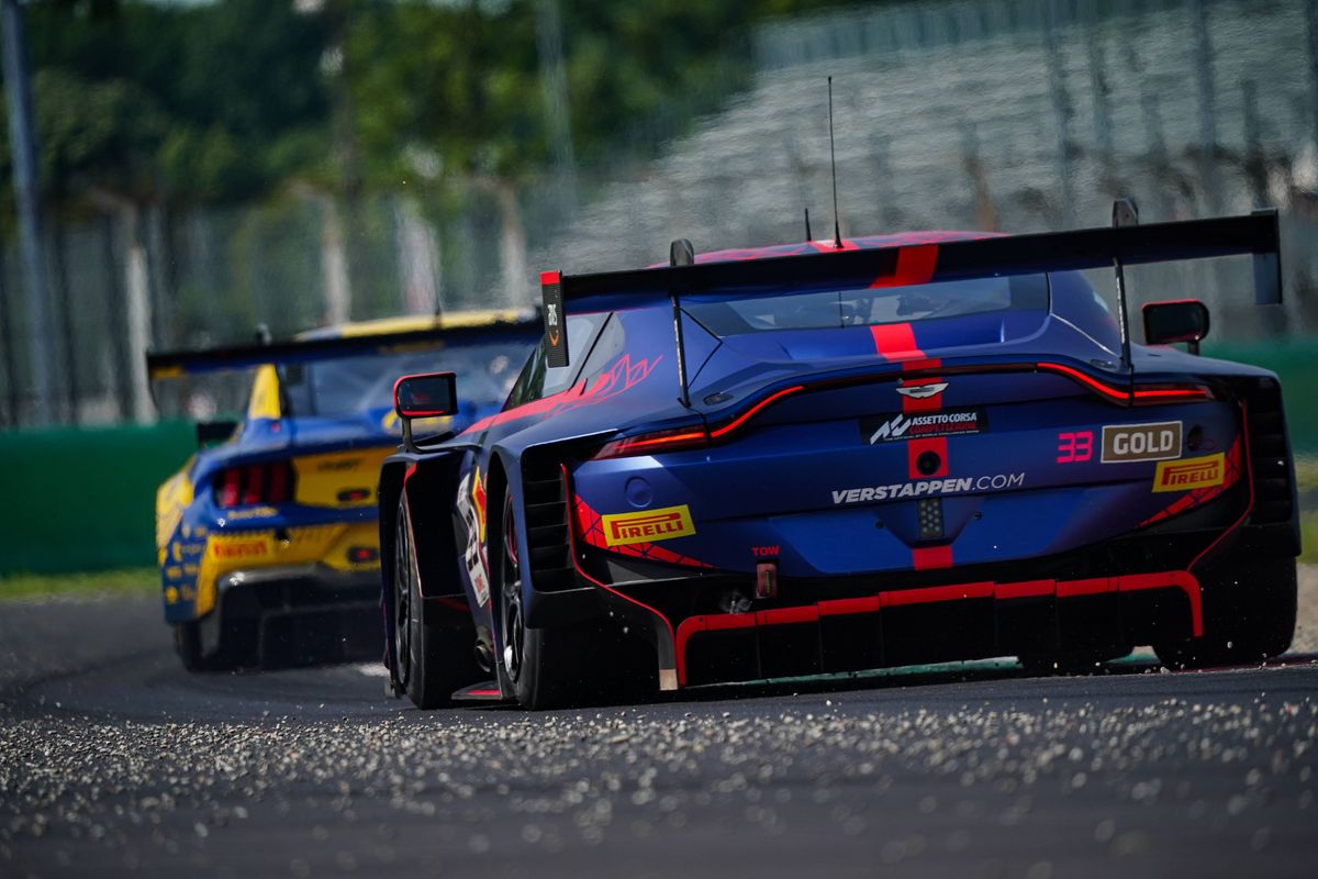 Ondertussen in F1 | Verstappen-auto te koop gezet