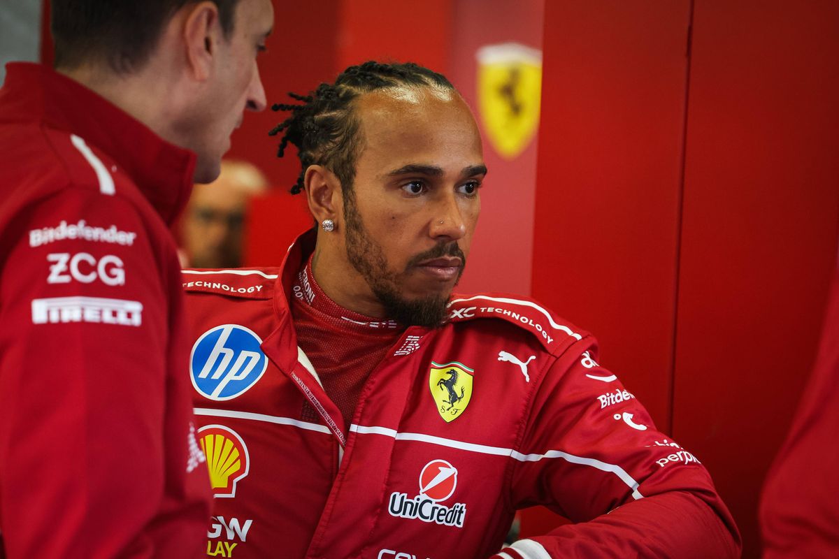 Hamilton niet te spreken over problemen Ferrari: “Behoorlijk verschrikkelijk”