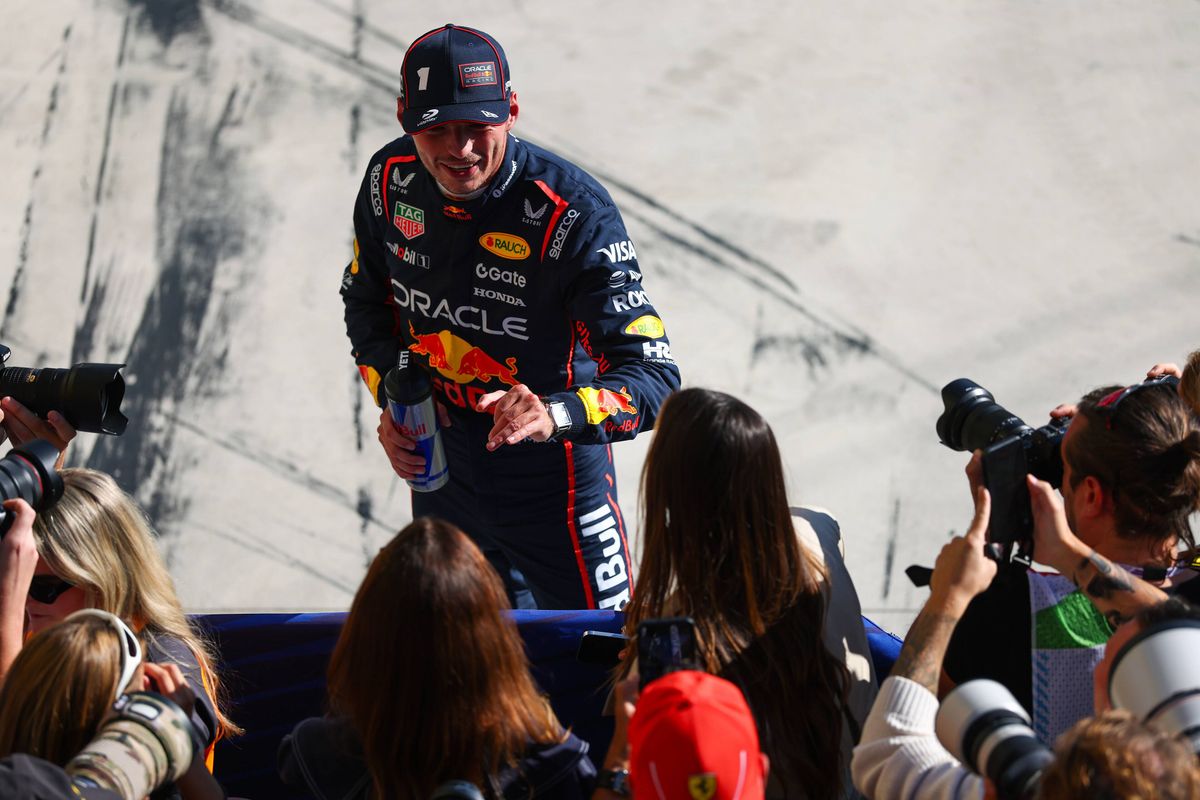 Verstappen praat vrijuit over hoogtepunten en moeilijkheden: 'Meestal zondag nog slechter'