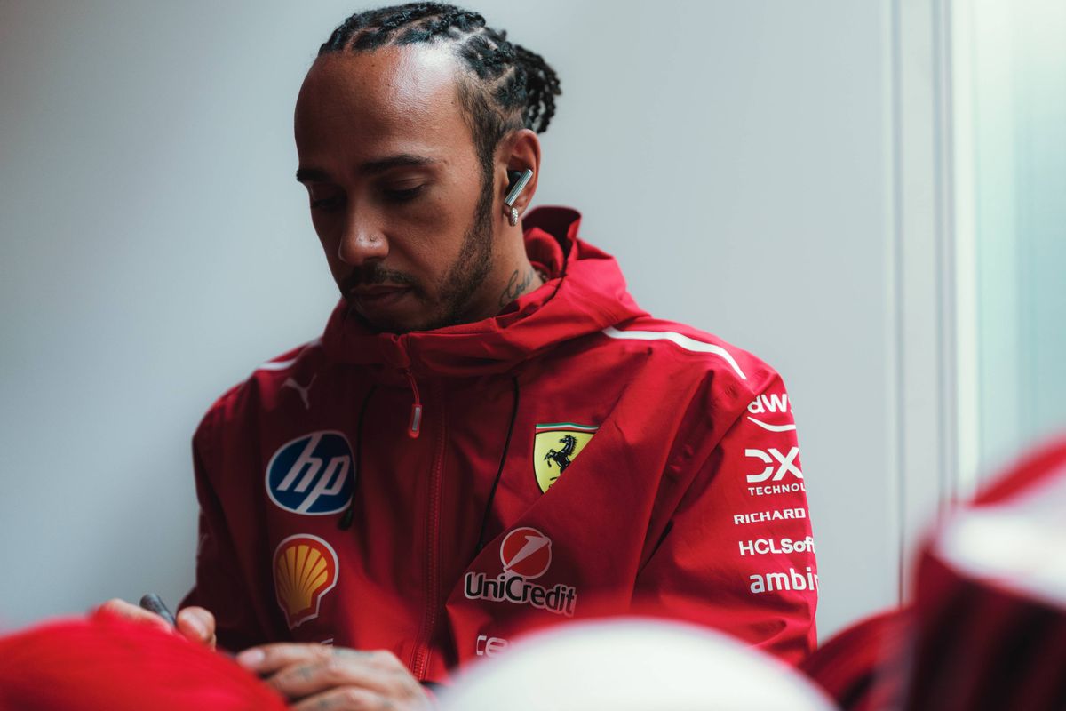 Hamilton lijkt alle hoop verloren: 'Het wordt weer een verloren weekend'