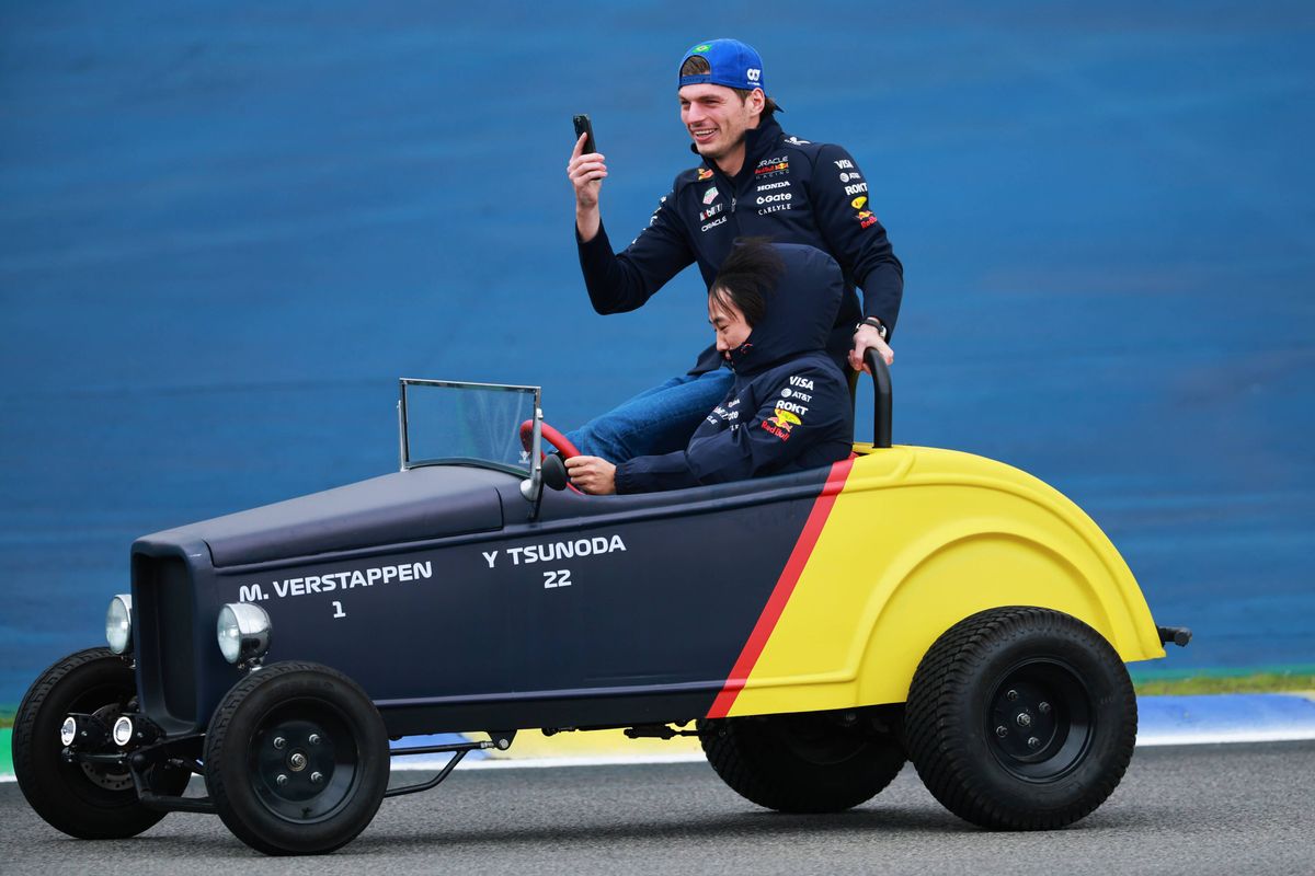 Vader en zoon Verstappen geven informatie prijs: 'Laten we ook eerlijk zijn'