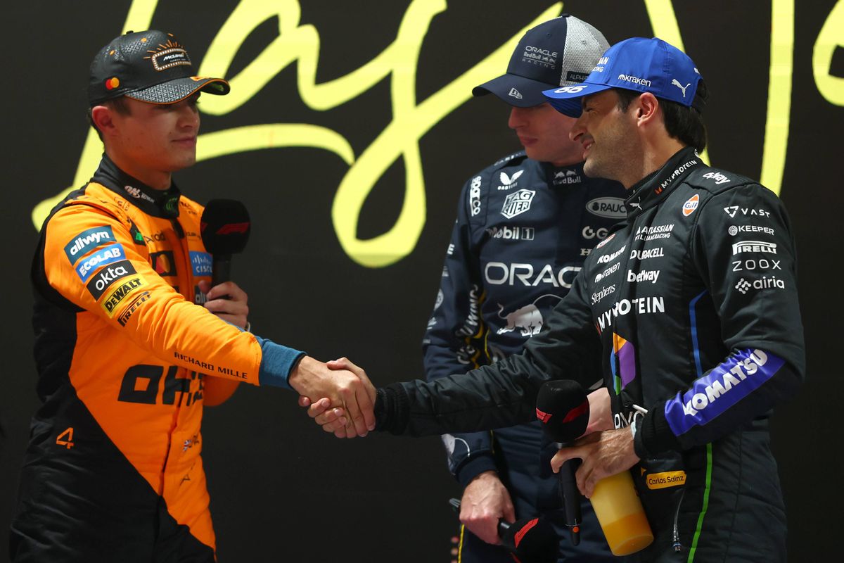 Sainz prijst zijn oud-teamgenoot: 'Hij is een geweldige coureur, beter dan mensen denken'