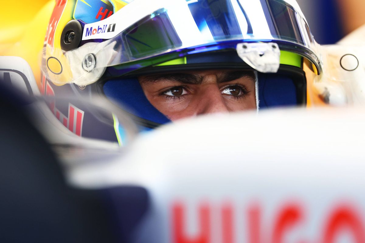 Ondertussen in F1 | Beelden: Racing Bulls-auto nu al afgesleept