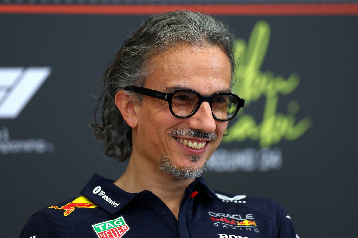 Red Bull werkte de hele nacht door voor Verstappen: 'Bedankt Max, voor twee magische ronden!'