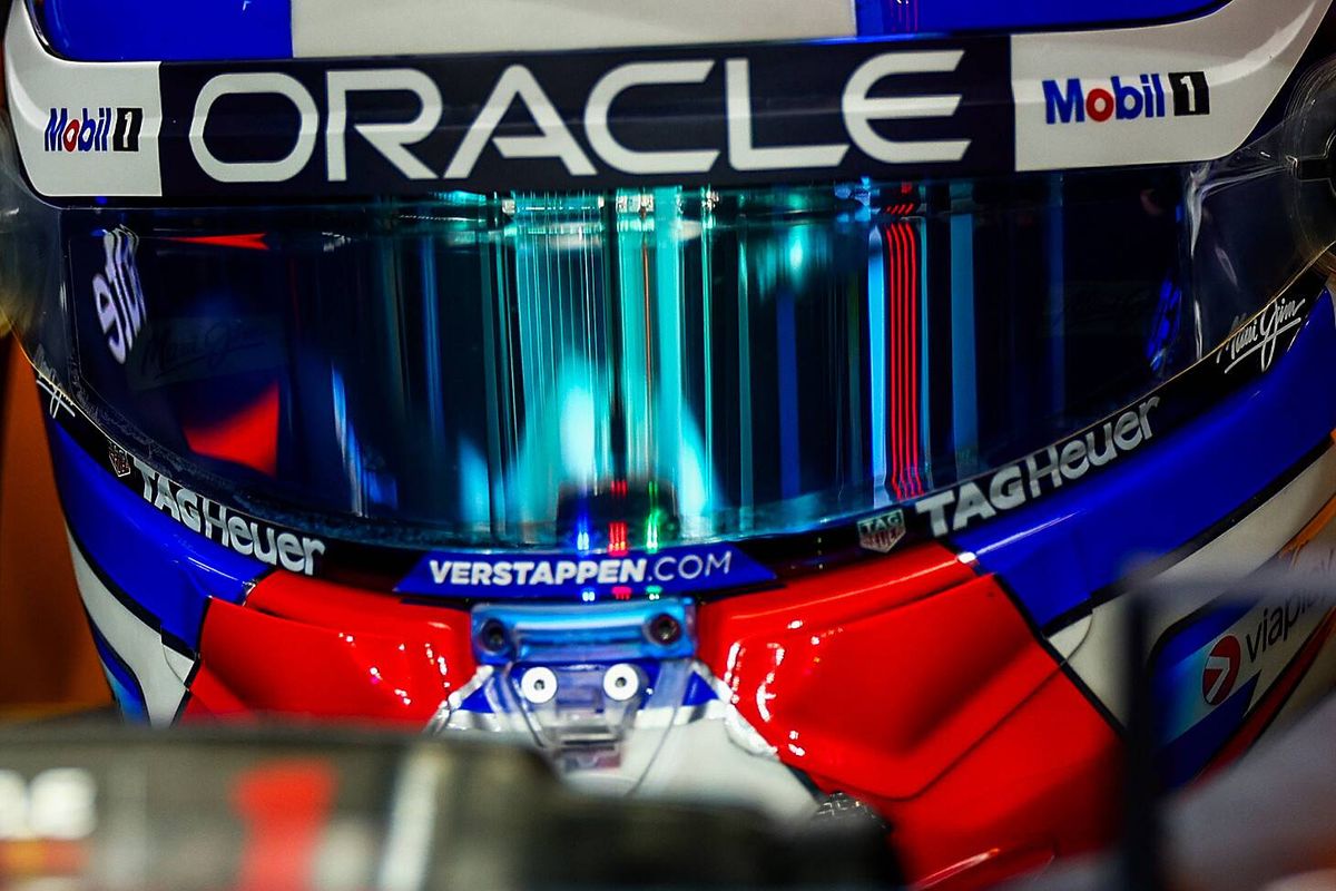 Oud-coureur begrijpt dat Verstappen publieksfavoriet was: 'Is de enige die knokt en een show geeft'