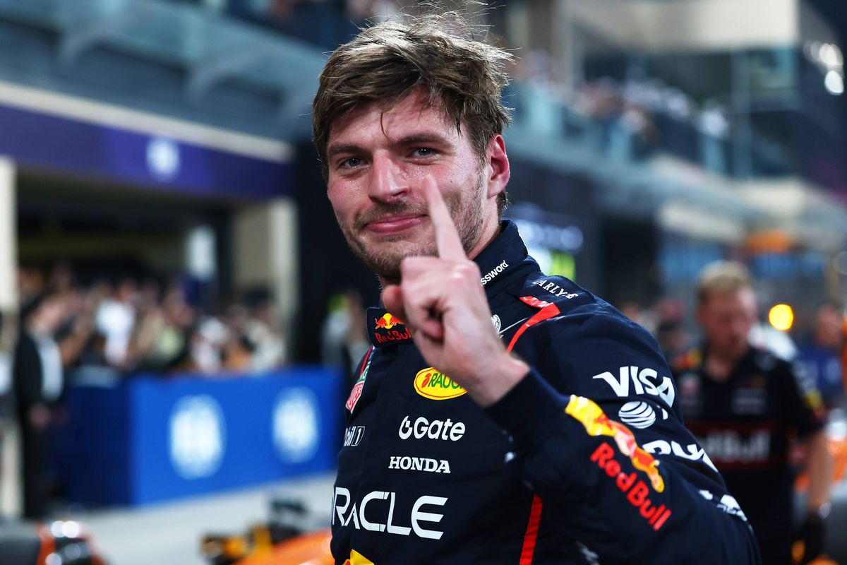 Oud-coureur plaatst Verstappen boven Senna: 'Hij is de beste die ik ooit heb gezien'