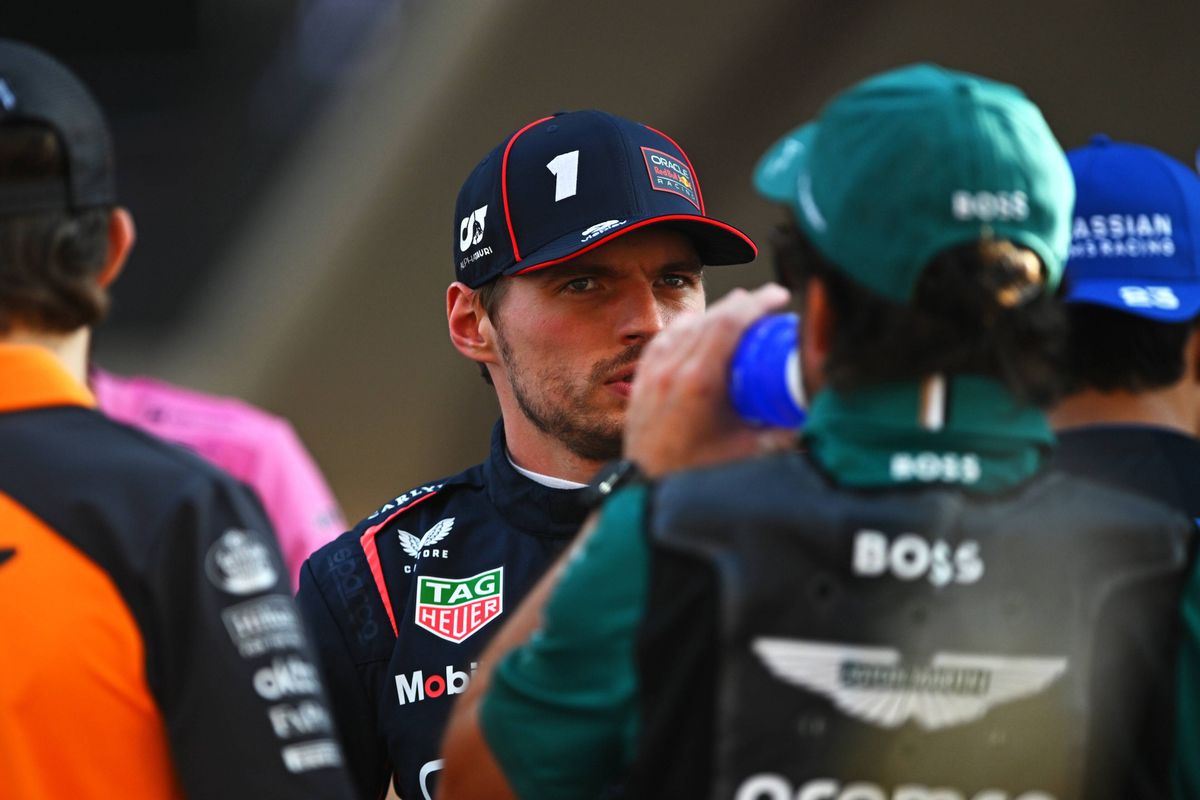 Verstappen en Alonso eens over nieuwe F1-wagens: 'Zelfs onze kok zou erin kunnen rijden'