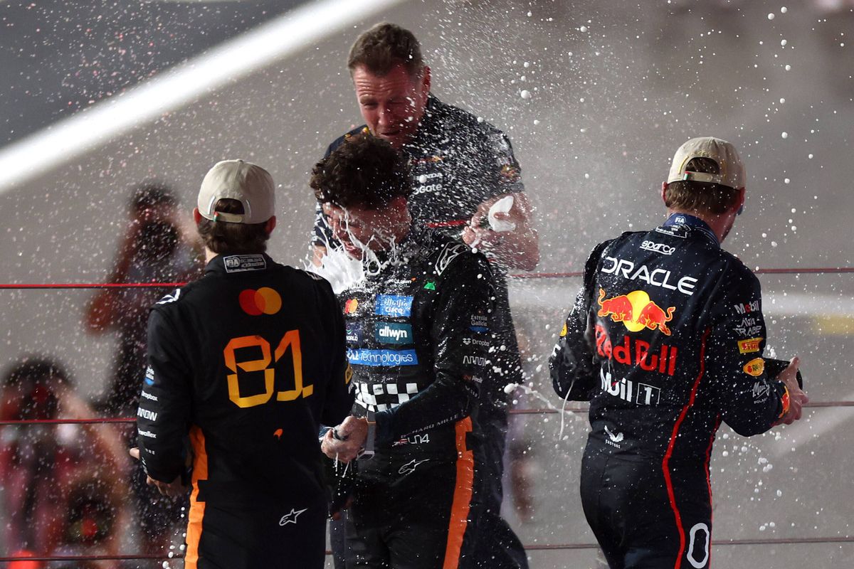 Ondertussen in F1 | Onbottlebeelden van Verstappen