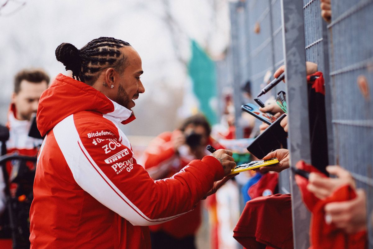 Hamilton stapt met goed gevoel uit de SF-26: 'Veel betere start dan vorig jaar'