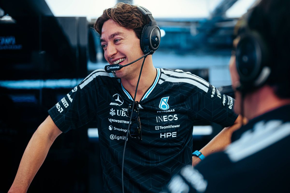 Palmer waarschuwt de grid voor Mercedes: 'Ze zijn zó blij dat ze nog iets achter de hand moeten hebben'