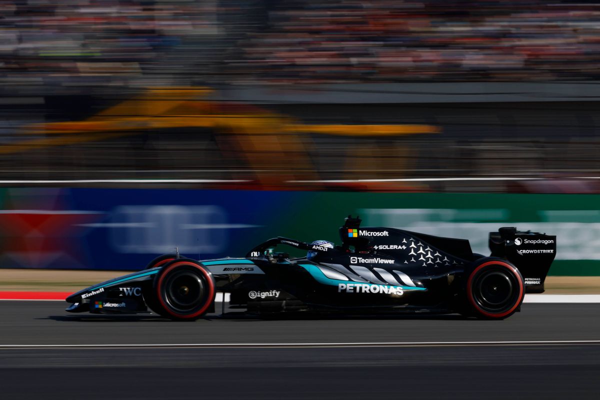 Verstappen begint met flinke achterstand, Mercedes voert opnieuw het veld aan