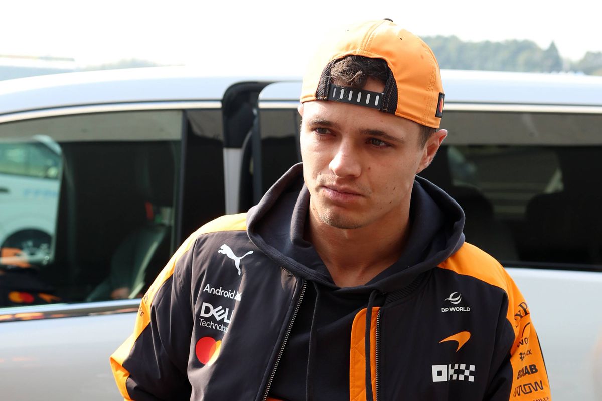 Norris de mond gesnoerd in bizar interview, management grijpt in: "Verstappen is de beste persoon ooit"