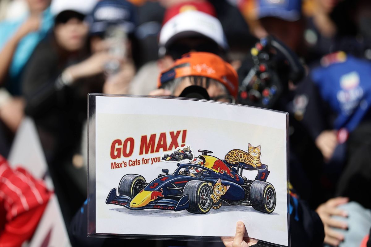 Verstappen moet lachen om Chinese bijnaam: "Ik keur hem goed!"