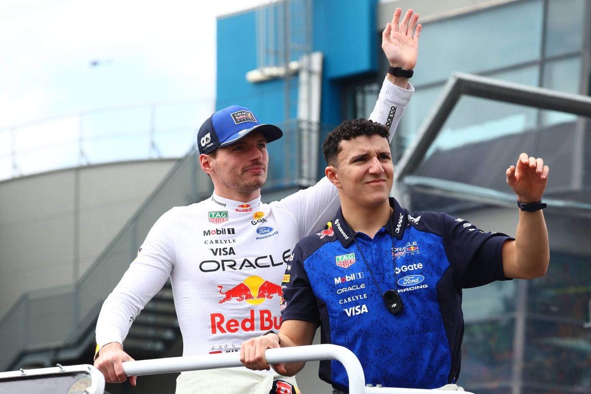 Analisten maken zich zorgen om teamgenoot Verstappen: "Een angstaanjagend verschil"
