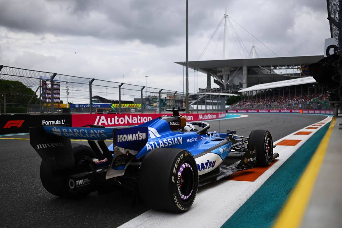 F1 in het kort | Albon kan niet meedoen aan de sprintkwalificatie