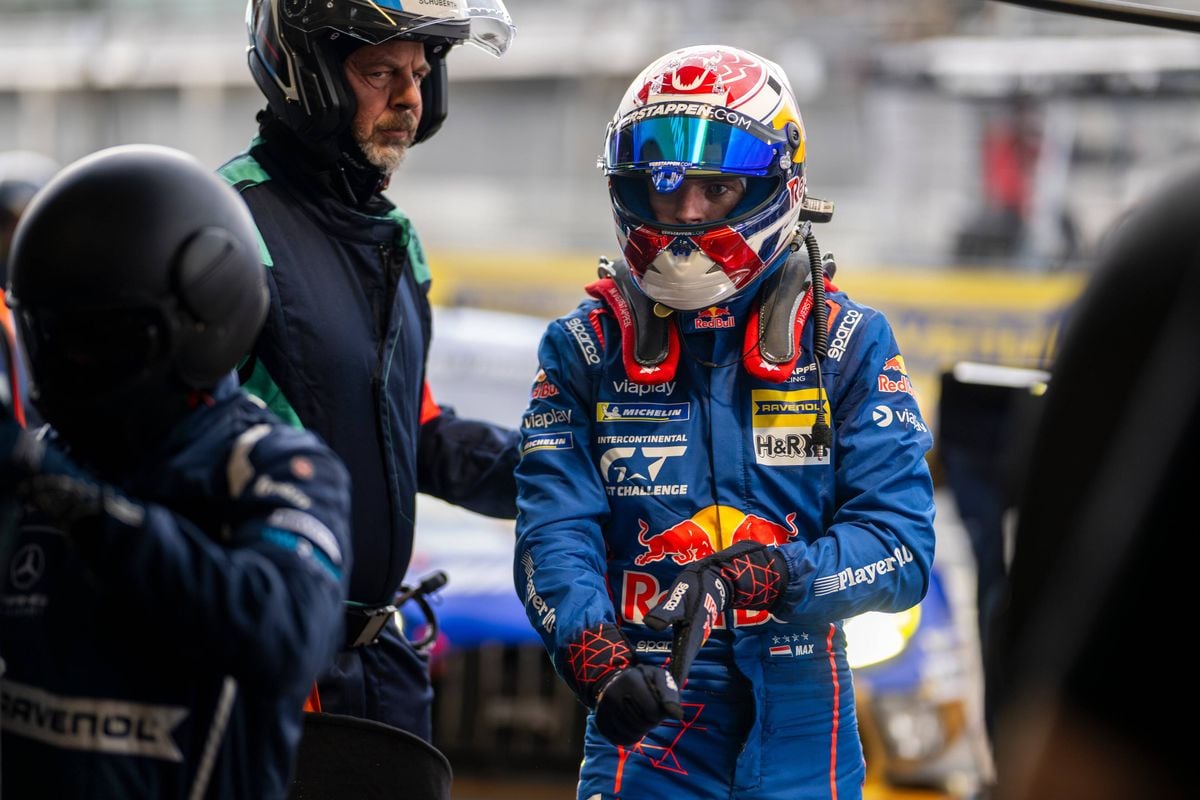Grote problemen voor Verstappen Racing, team ziet overwinning wegglippen door probleem