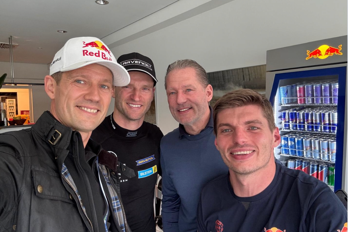 Verstappen met gevatte reactie op aanbod voor nieuw raceavontuur: "Met jou als leraar?"