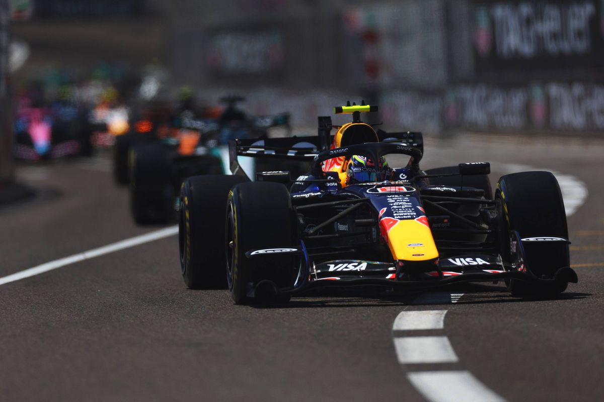 Rode vlag in Monaco na crash van Leclerc