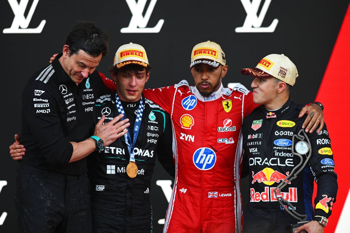 Antonelli en Hadjar bezorgen Hamilton opvallende statistiek: "Je bent nog wel in shape Lewis"