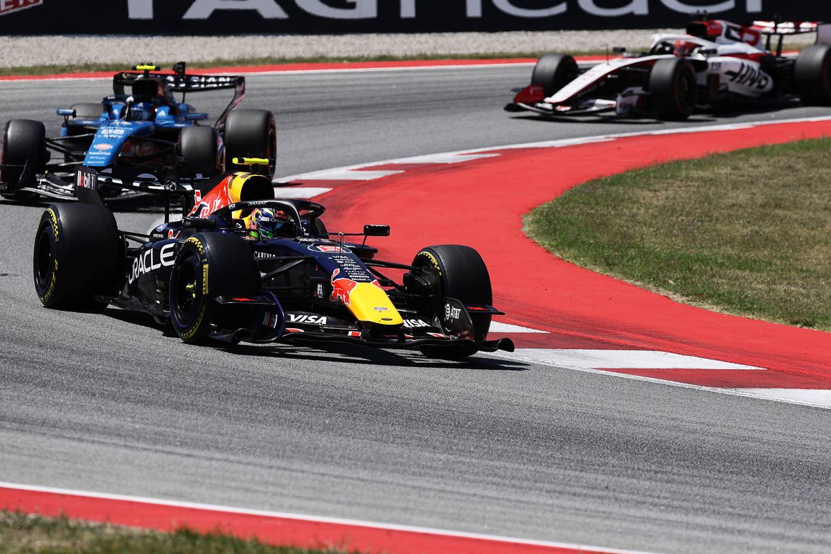 Palmer prijst geweldig inhaalmanoeuvre de hemel in: "De Red Bull is veel beter"