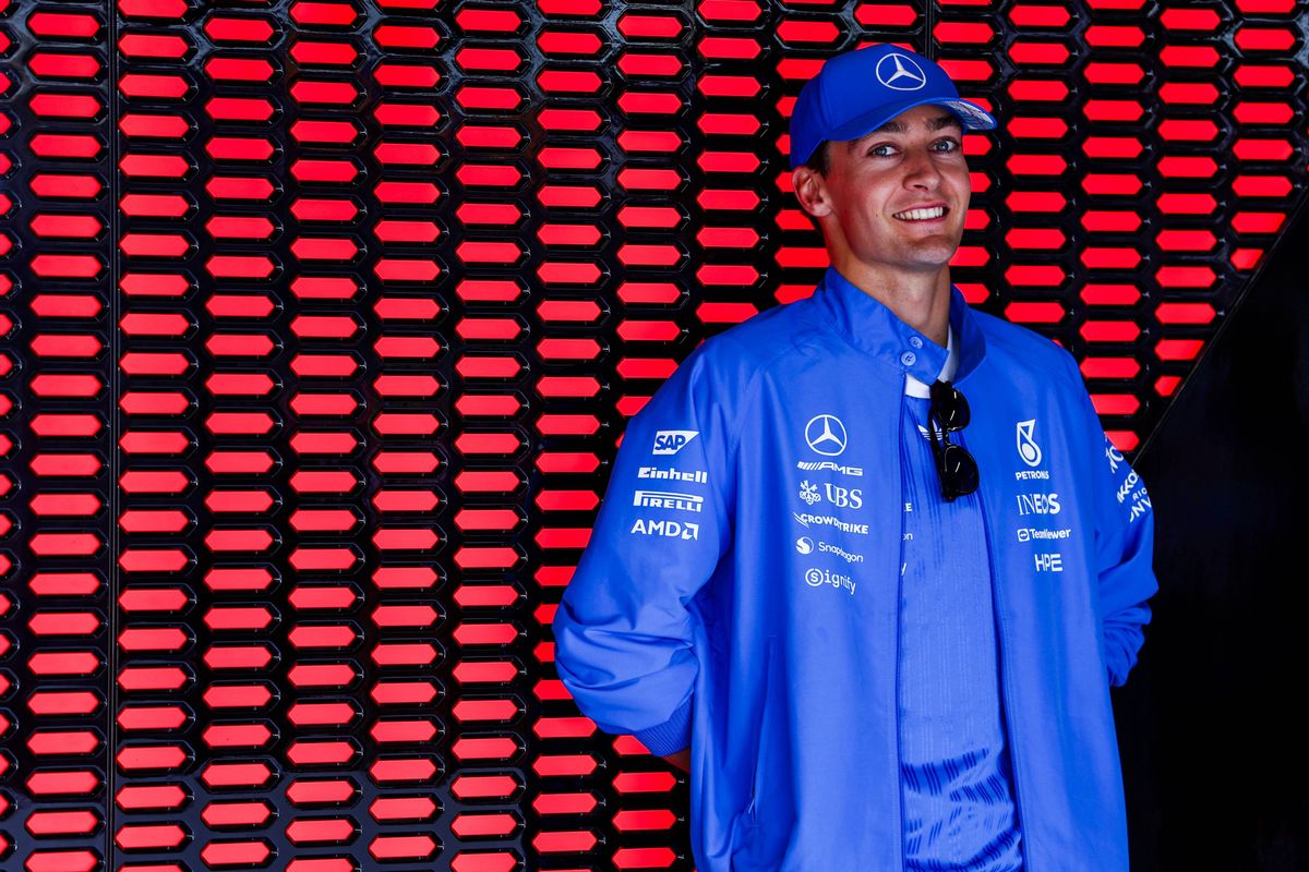 Russell geconfronteerd met Verstappen-geruchten: "Ik lig er niet wakker van"