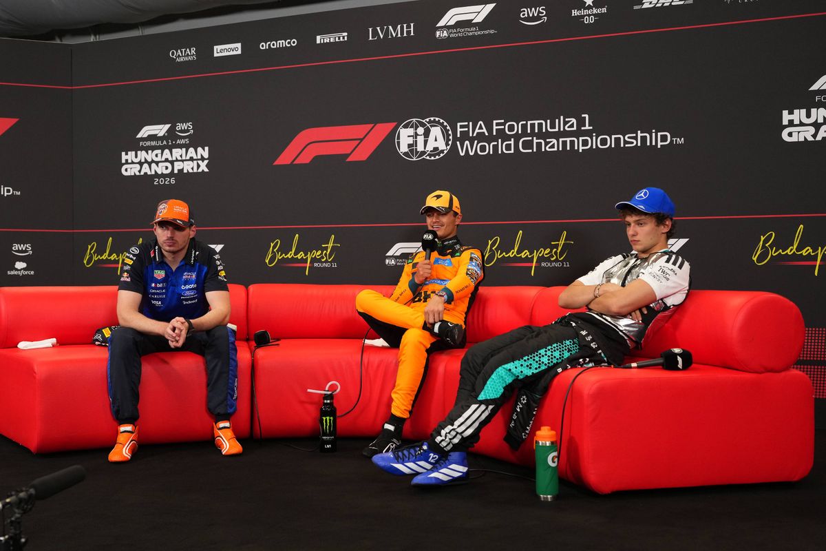 Verstappen en Norris delen sneertje uit aan Russell zonder zijn naam te vermelden