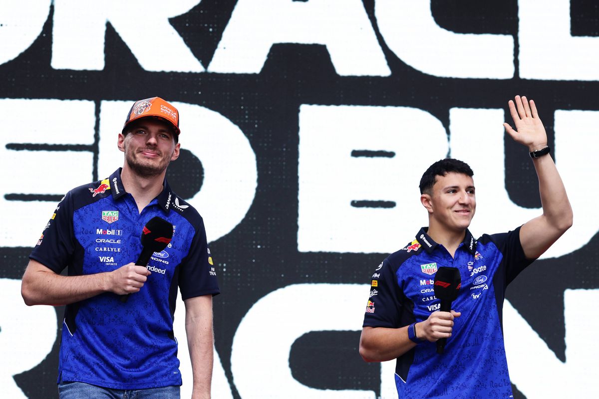 Garantie in F1 imponeert Hadjar: "Als je Verstappen vier wielen geeft, zal hij presteren"