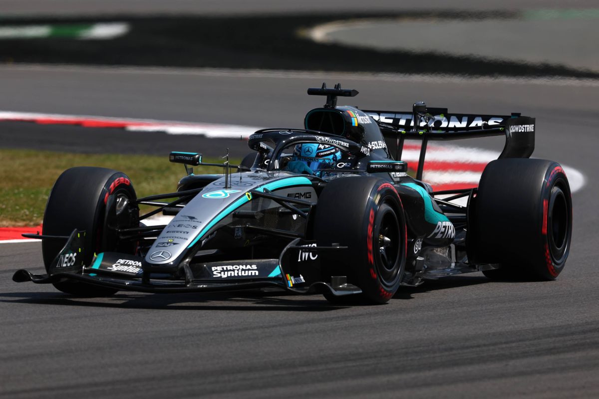 F1 in het kort | Russell raakt de muur in de kwalificatie