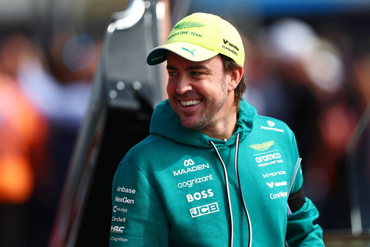 Aston Martin deelt korte update over toekomst Alonso: "Dát is geen probleem"