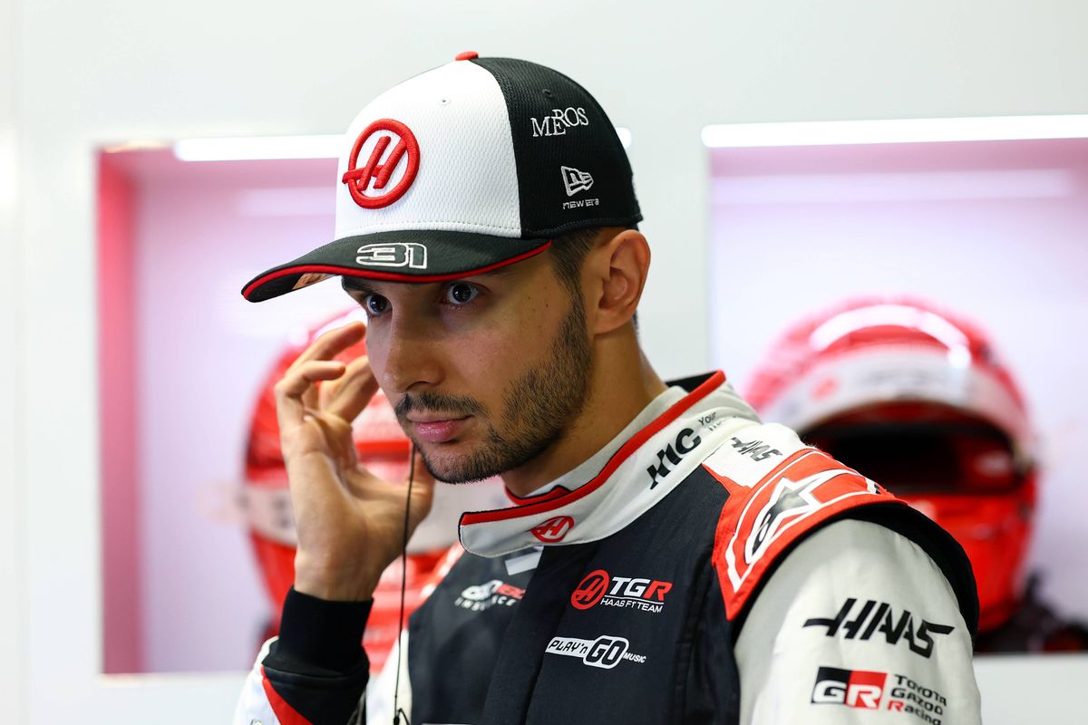 Ocon verdedigt zichzelf na vraag over toekomst: "Coureurs niet het probleem bij Haas"