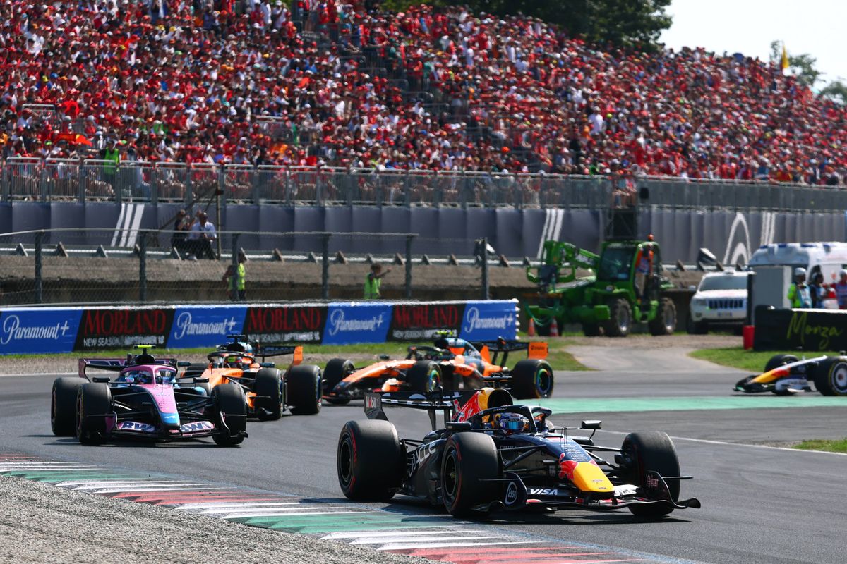 Doornbos zag een 'signature move' bij Verstappen: "Dit is gewoon puur talent"